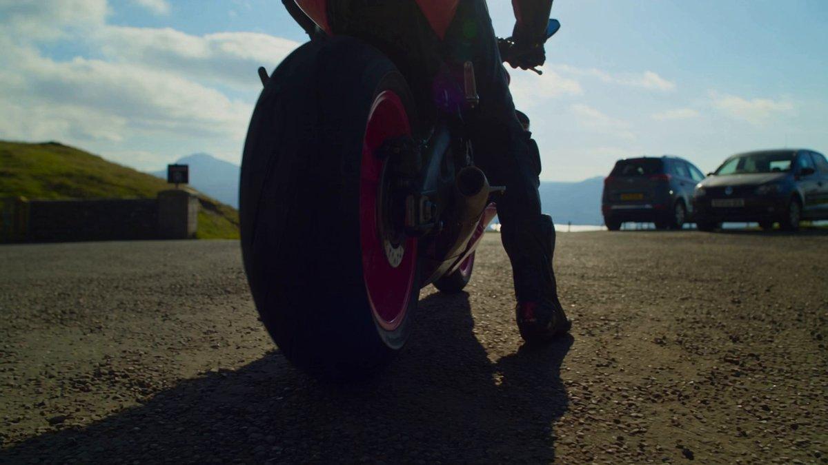 Seedance prompt example — Explosive, High-Speed Motorcycle Action