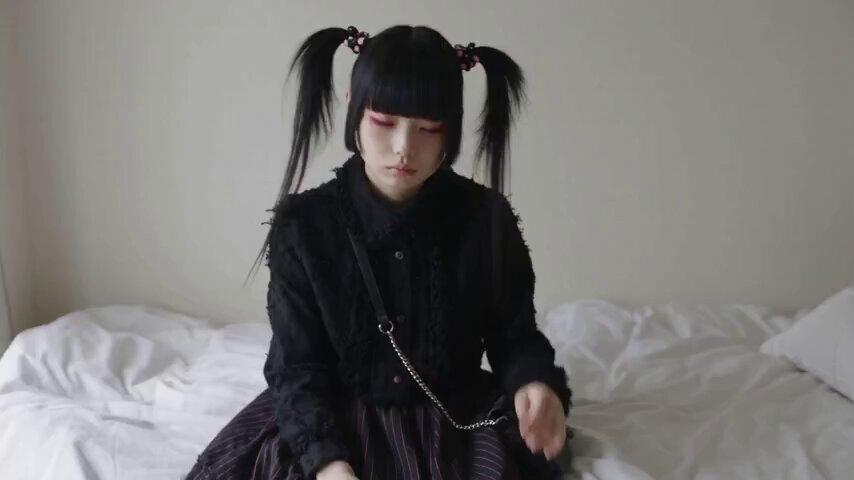 Seedance 2.0 prompt example — Jirai-Kei Girl Daily Life Documentary